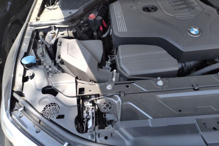 Used BMW 3 Series 2020 325i M Sport Night Edition package Engine Bay Right
