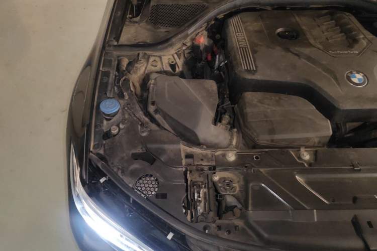 Used BMW 3 Series 2020 Restyled 325i M Sport Night Edition Package Engine Bay Right