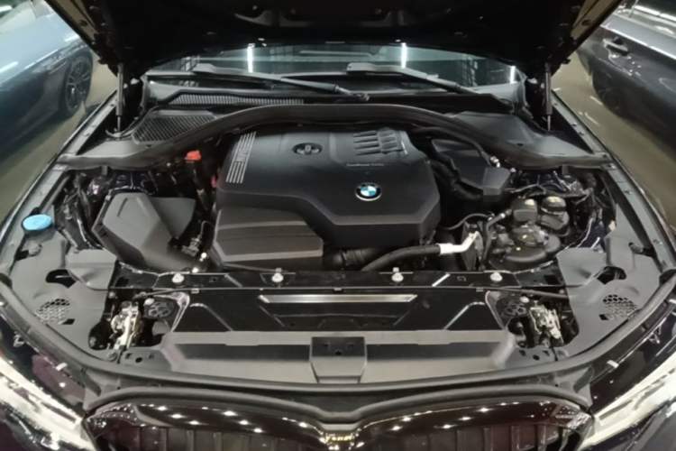 Used BMW 3 Series 2020 Restyled 325i M Sport Night Edition Package Engine Bay