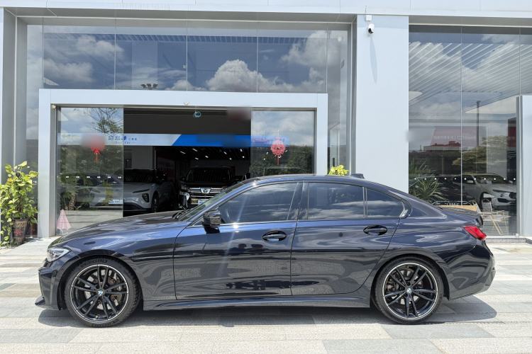Used BMW 3 Series 2020 330i M Sport Night Edition Exterior 1