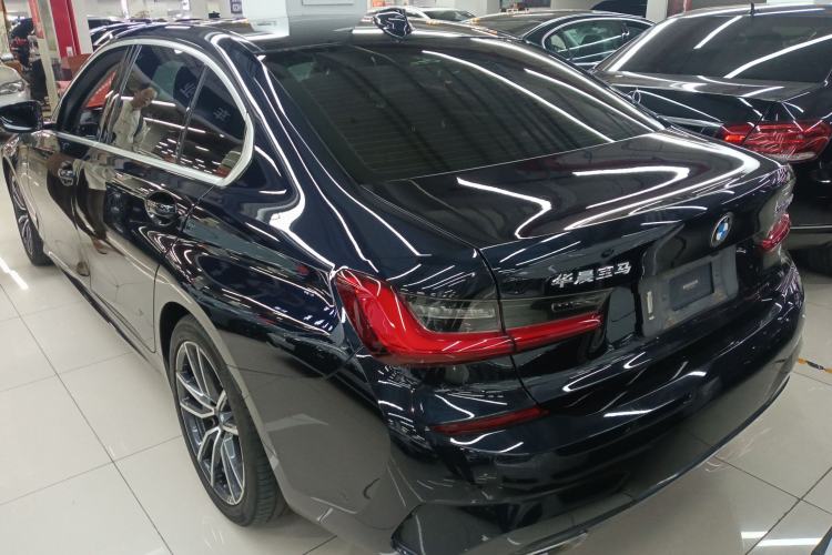 Used BMW 3 Series 2020 Restyled 325Li M Sport Package Exterior 2