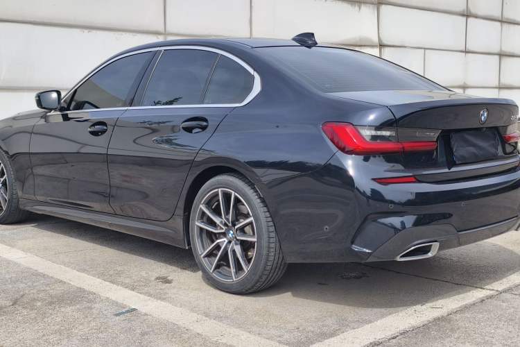 Used BMW 3 Series 2020 Facelifted 325i M Sport Package Exterior 3