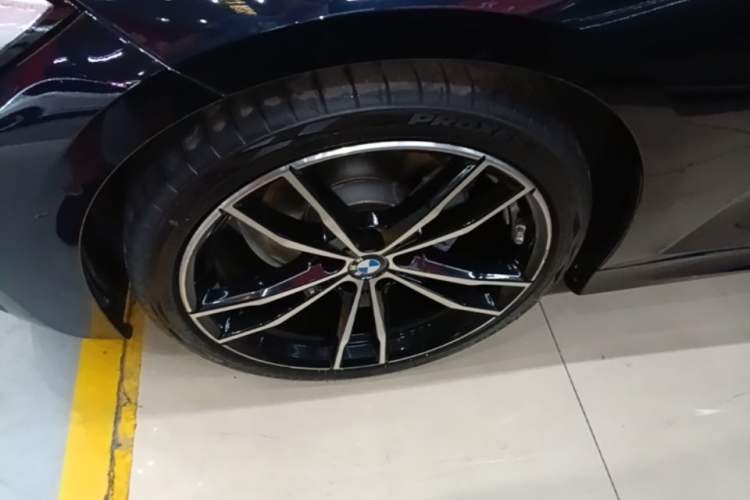 Used BMW 3 Series 2020 Restyled 325i M Sport Night Edition Package Exterior 4