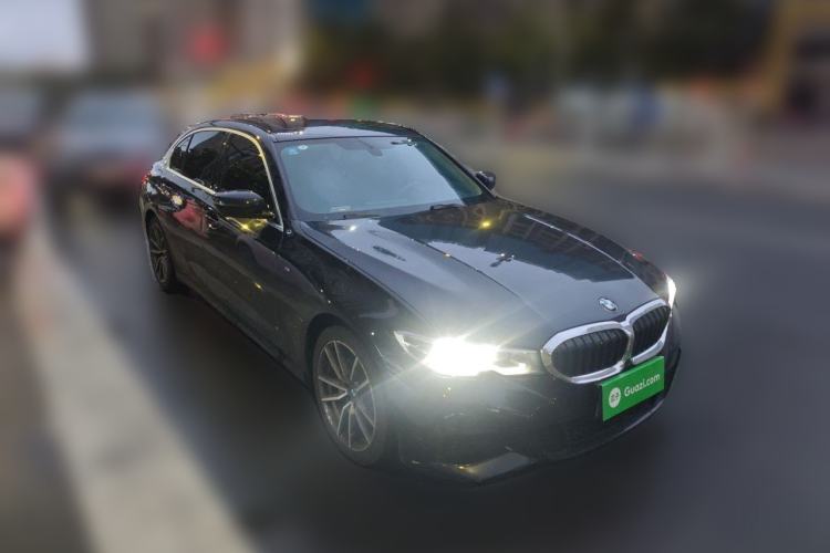 Used BMW 3 Series 2020 320Li M Sport Package Front Right 45 Deg