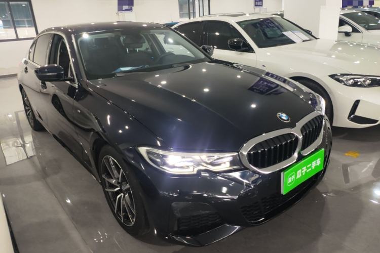 Used BMW 3 Series 2020 320Li M Sport Package Front Right 45 Deg