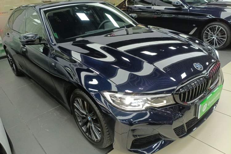 Used BMW 3 Series 2020 325Li M Sport Night Edition Package Front Right 45 Deg
