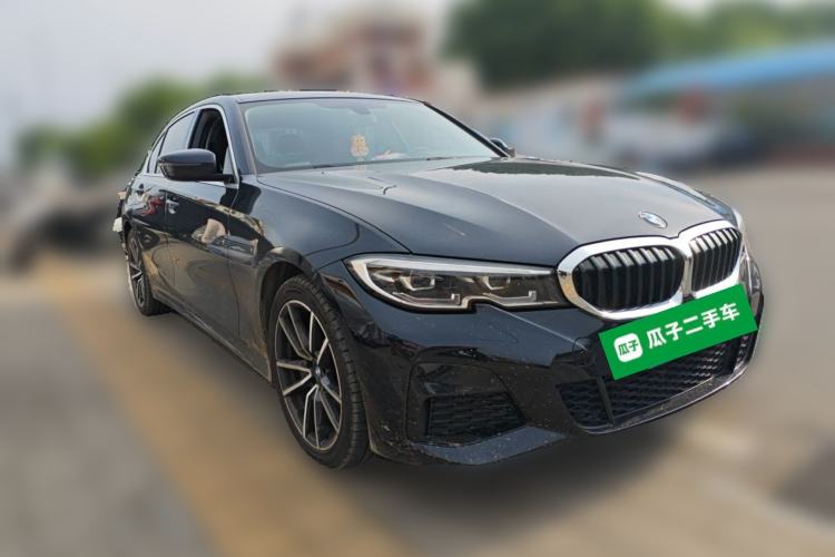 Used BMW 3 Series 2020 320Li M Sport Package Front Right 45 Deg
