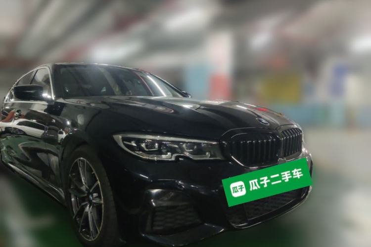 Used BMW 3 Series 2020 320Li M Sport Package Front Right 45 Deg