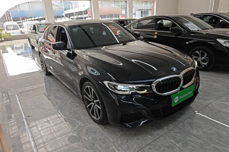 Used BMW 3 Series 2020 320Li M Sport Package Front Right 45 Deg