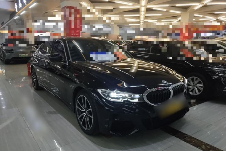 Used BMW 3 Series 2020 320Li M Sport Package Front Right 45 Deg