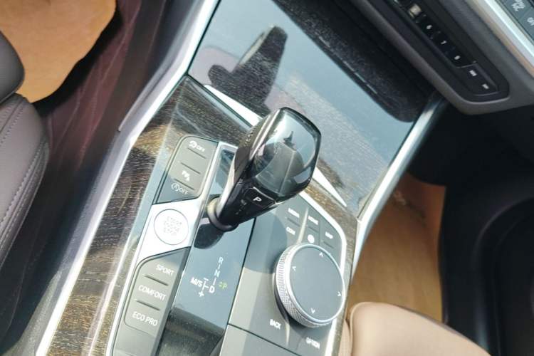Used BMW 3 Series 2020 Restyled 325Li M Sport Package Gear Lever
