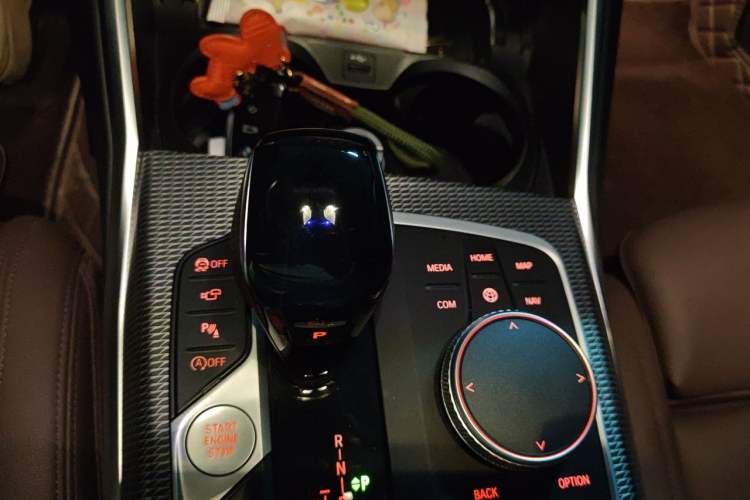 Used BMW 3 Series 2020 325i M Sport Night Edition package Gear Lever