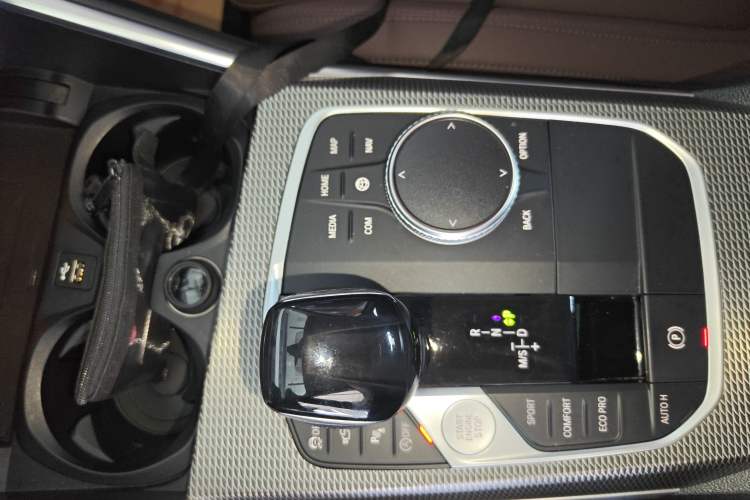 Used BMW 3 Series 2020 330i M Sport Night Edition Gear Lever