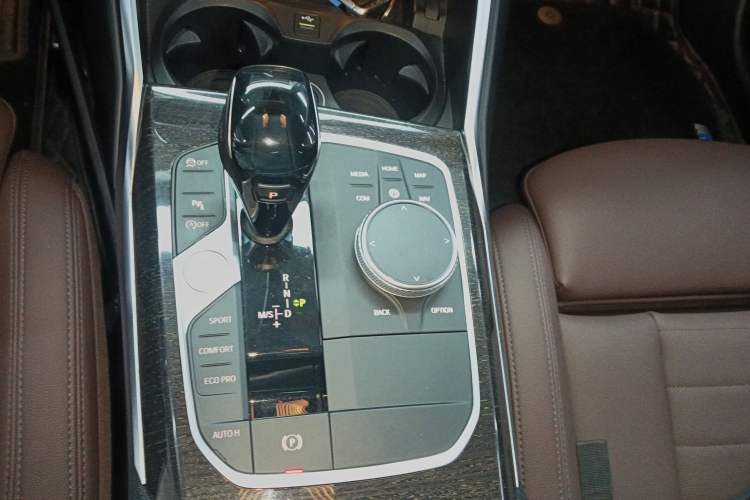 Used BMW 3 Series 2020 Restyled 325Li M Sport Package Gear Lever
