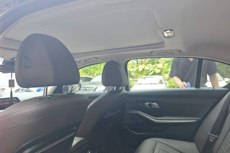Used BMW 3 Series 2020 Restyled 325Li M Sport Package Headliner