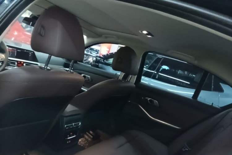 Used BMW 3 Series 2020 Restyled 325i M Sport Night Edition Package Headliner