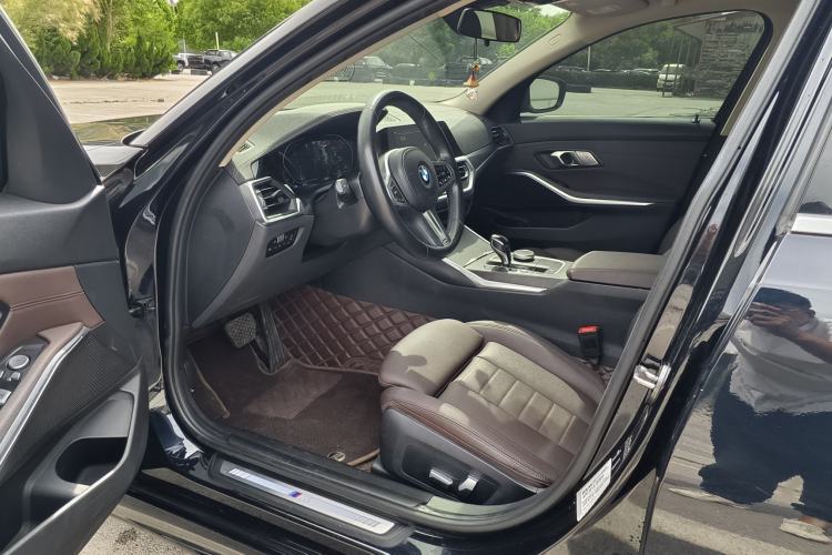 Used BMW 3 Series 2020 Facelifted 325i M Sport Package Interior 1