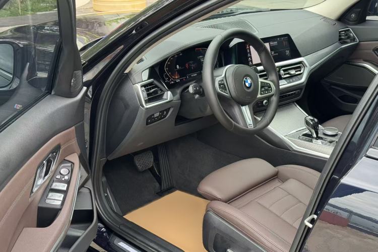 Used BMW 3 Series 2020 Facelifted 325Li M Sport Night Edition Package Interior 1