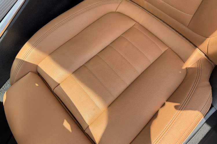 Used BMW 3 Series 2020 330i M Sport Night Edition Interior 2