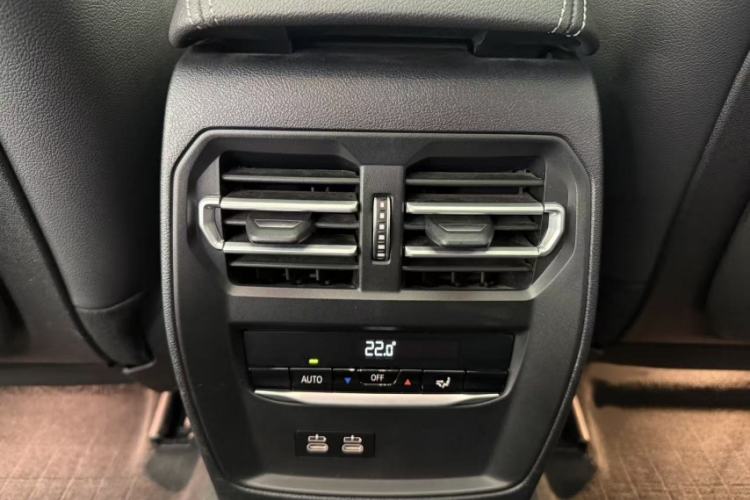 Used BMW 3 Series 2020 330i M Sport Night Edition Interior 2