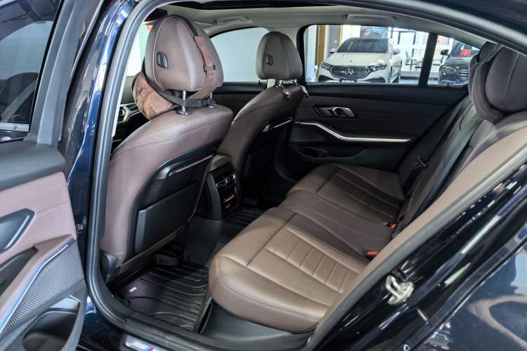 Used BMW 3 Series 2020 Restyled 325Li M Sport Package Interior 2