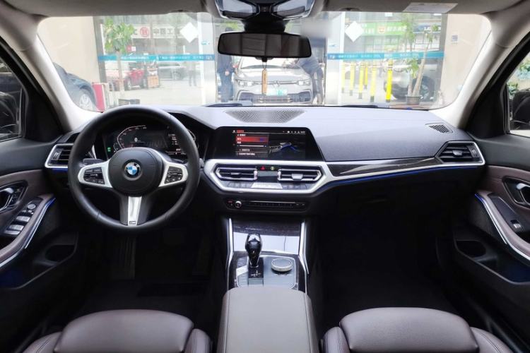 Used BMW 3 Series 2020 Restyled 325Li M Sport Package Interior 2