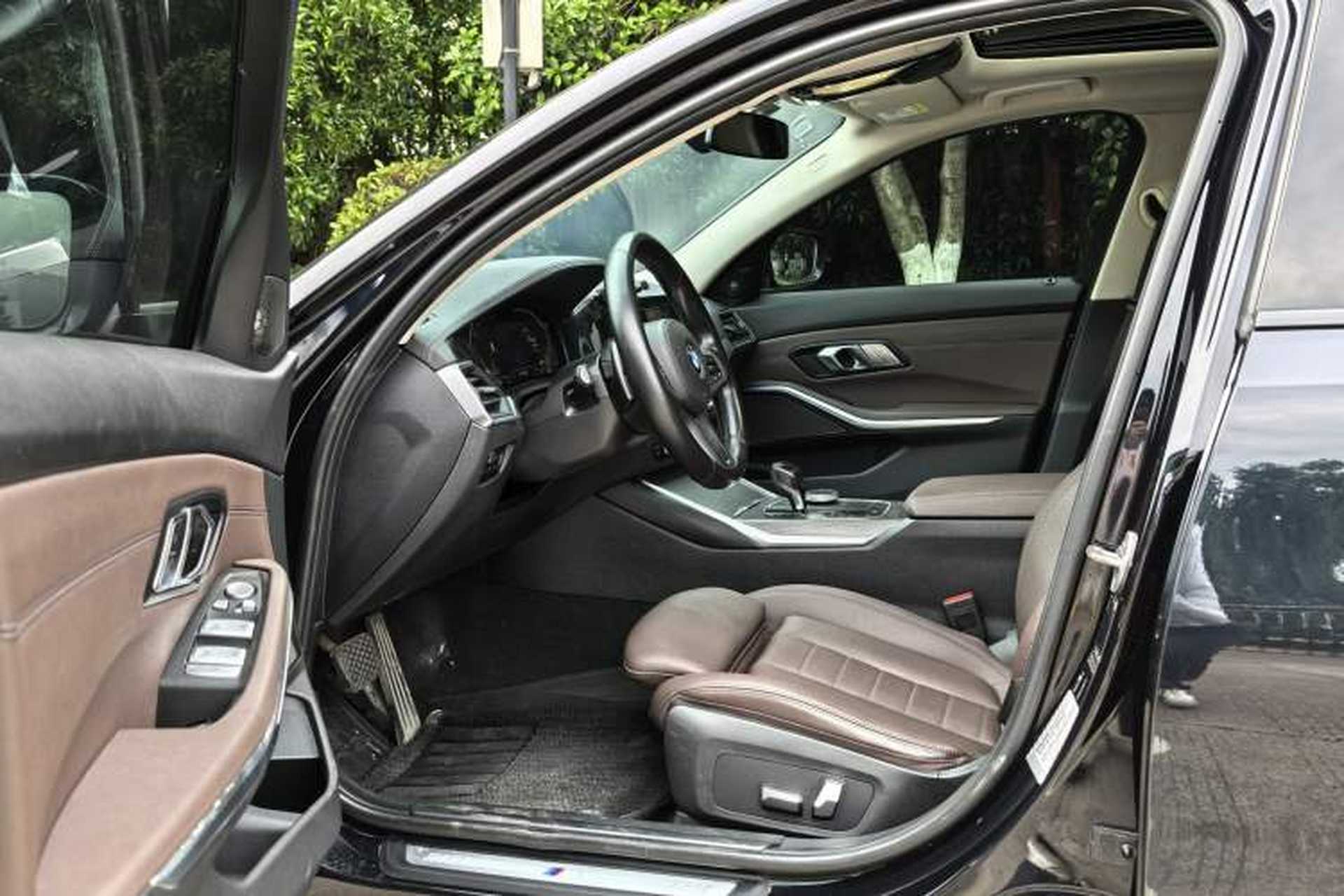 Used BMW 3 Series 2020 Restyled 325i M Sport Night Edition Package Interior 3