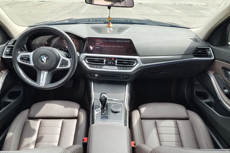 Used BMW 3 Series 2020 Facelifted 325i M Sport Package Interior 3