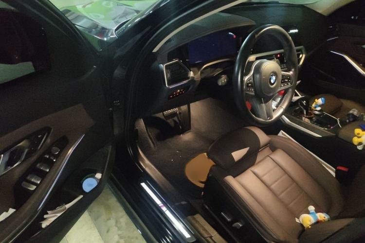 Used BMW 3 Series 2020 325i M Sport Package Interior 3