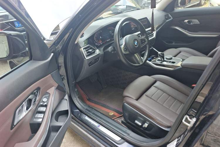 Used BMW 3 Series 2020 Restyled 325Li M Sport Package Interior 3