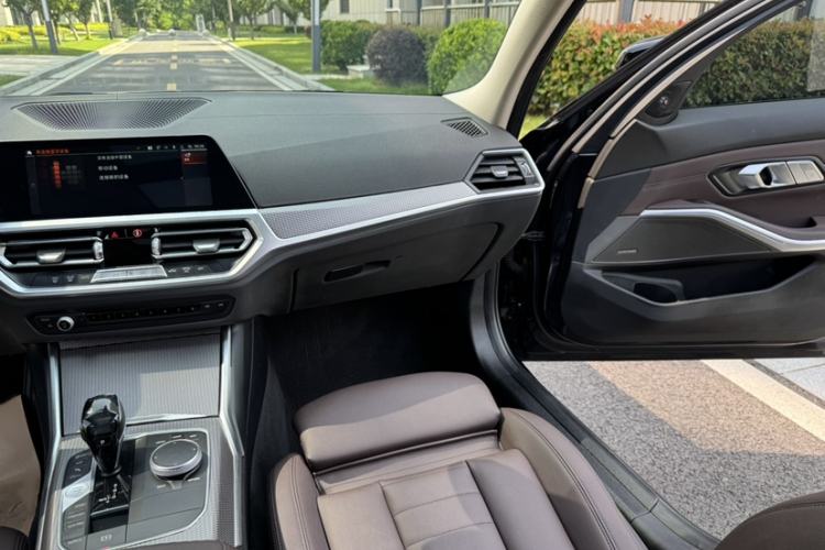 Used BMW 3 Series 2020 325Li M Sport Night Edition Package Interior 4