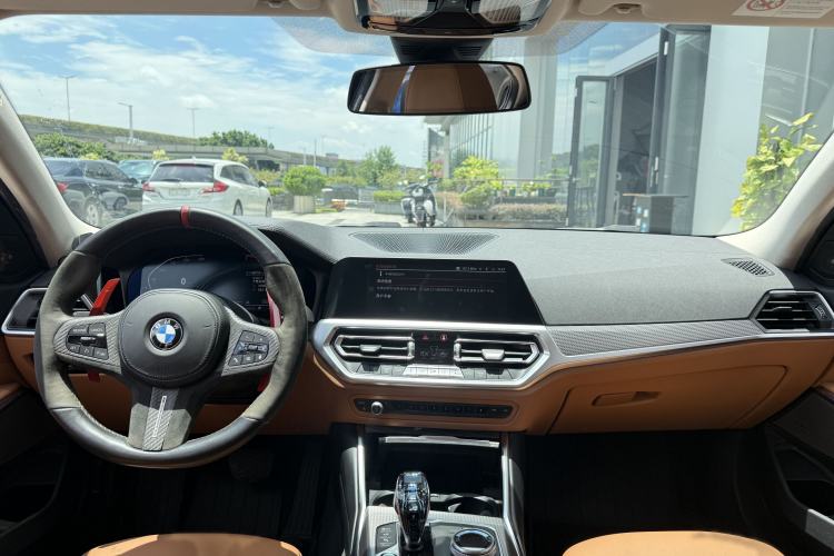Used BMW 3 Series 2020 330i M Sport Night Edition Interior 4