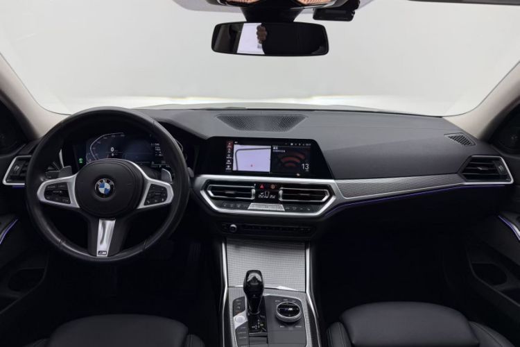 Used BMW 3 Series 2020 330i M Sport Night Edition Interior 4