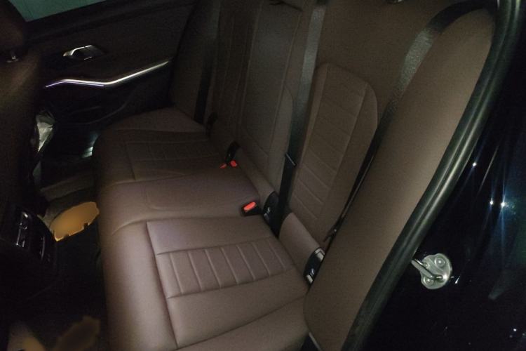 Used BMW 3 Series 2020 325i M Sport Package Interior 4