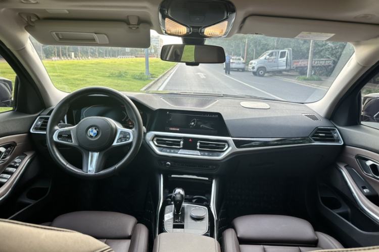 Used BMW 3 Series 2020 320Li M Sport Package Interior 4