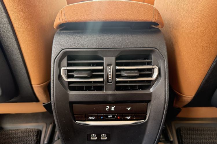 Used BMW 3 Series 2020 330i M Sport Night Edition Interior 5