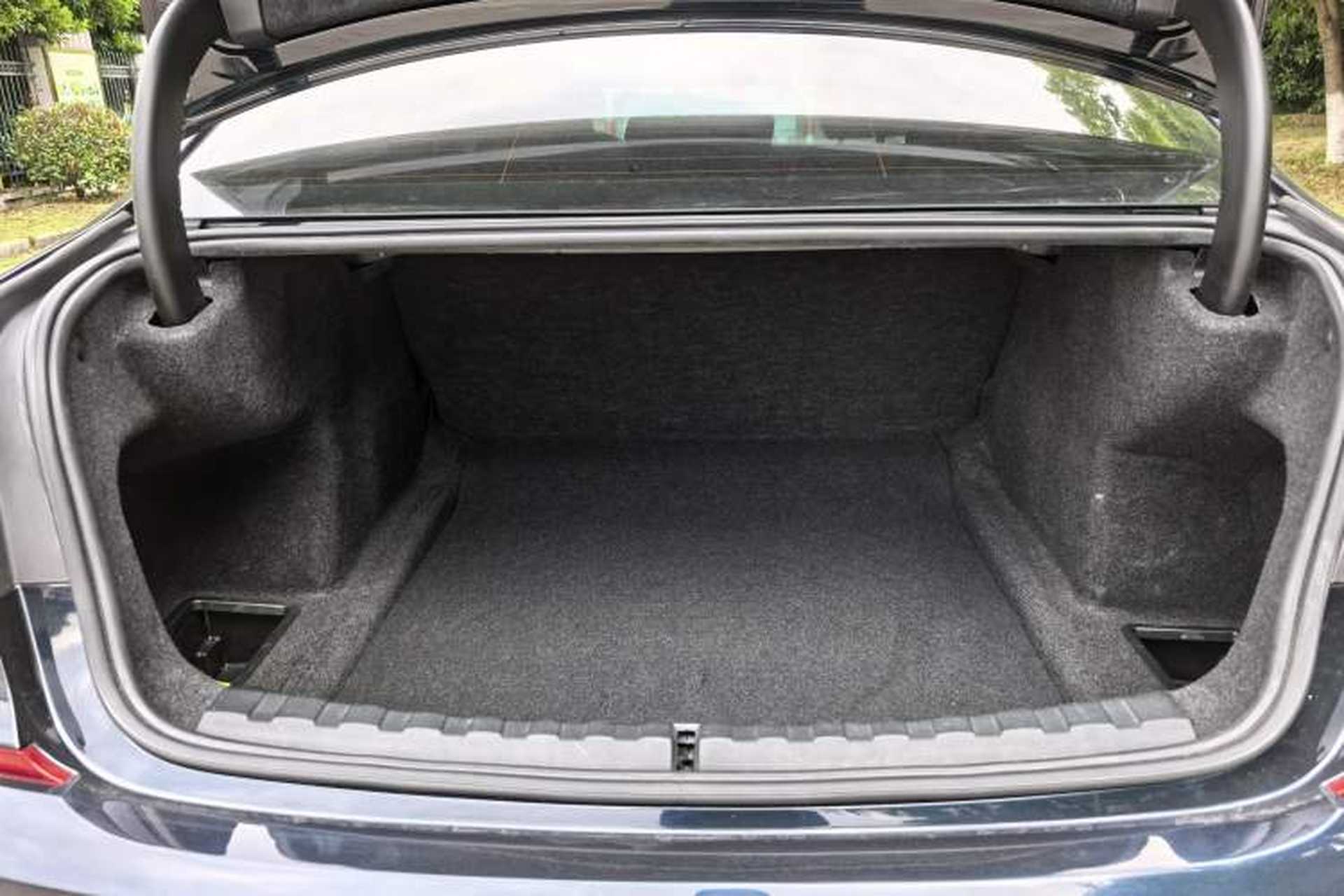 Used BMW 3 Series 2020 Restyled 325i M Sport Night Edition Package Interior 7