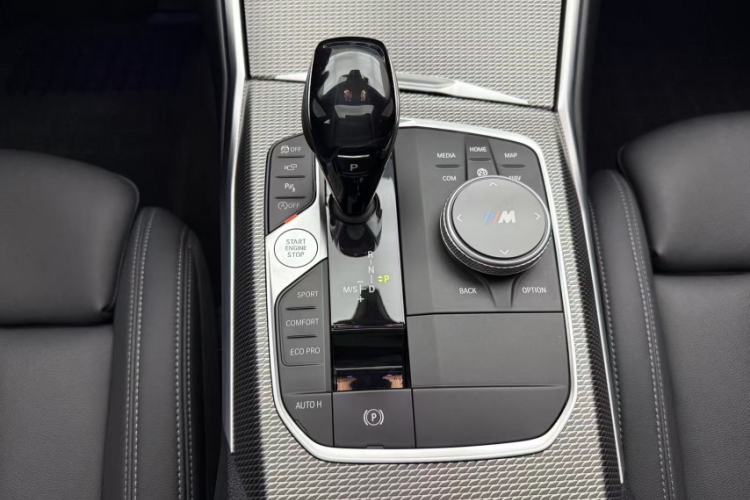 Used BMW 3 Series 2020 330i M Sport Night Edition Interior 7
