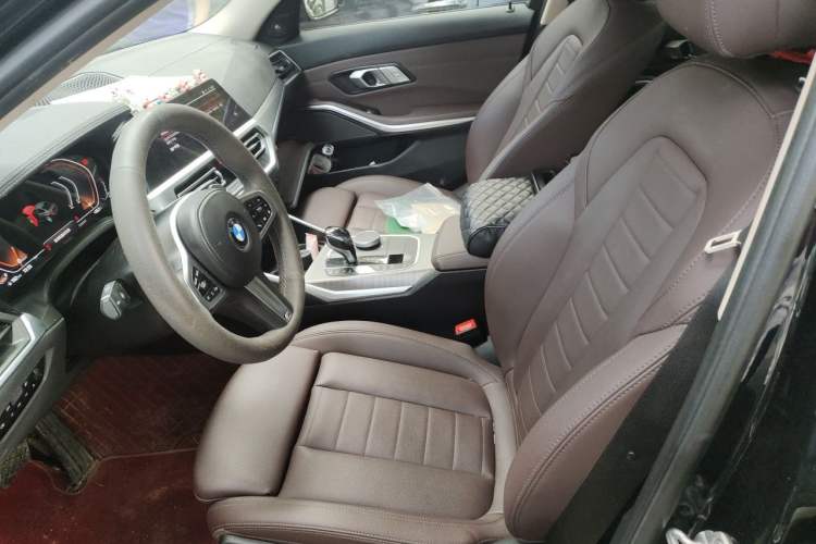 Used BMW 3 Series 2020 Restyled 325i M Sport Night Edition Package Left Front Seat