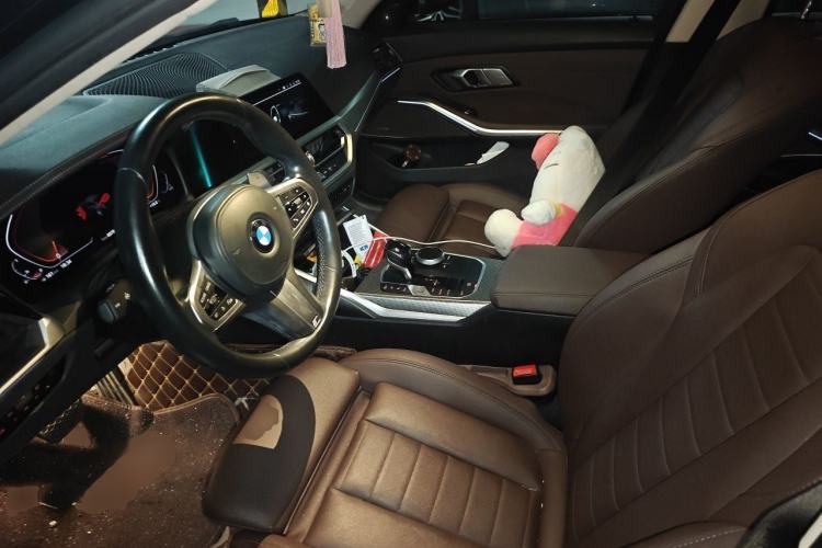 Used BMW 3 Series 2020 Restyled 325i M Sport Night Edition Package Left Front Seat