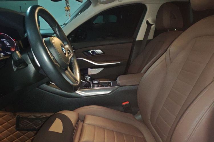 Used BMW 3 Series 2020 325i M Sport Night Edition package Left Front Seat