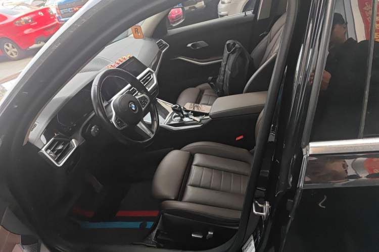 Used BMW 3 Series 2020 Restyled 325Li M Sport Package Left Front Seat