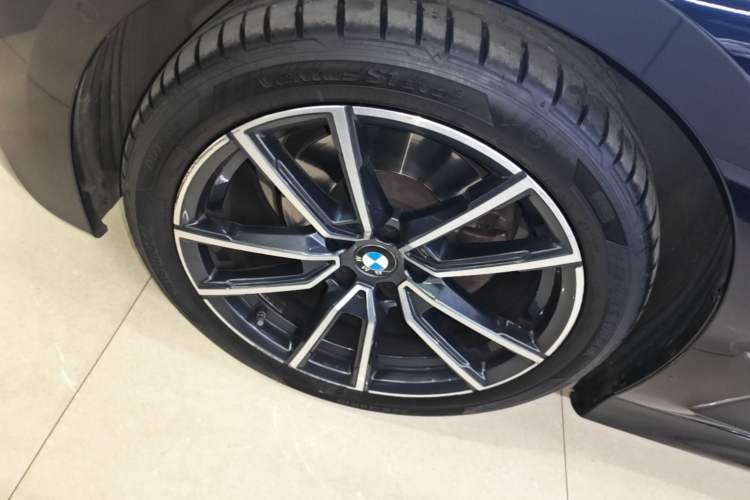 Used BMW 3 Series 2020 320Li M Sport Package Left Front Wheel Hub