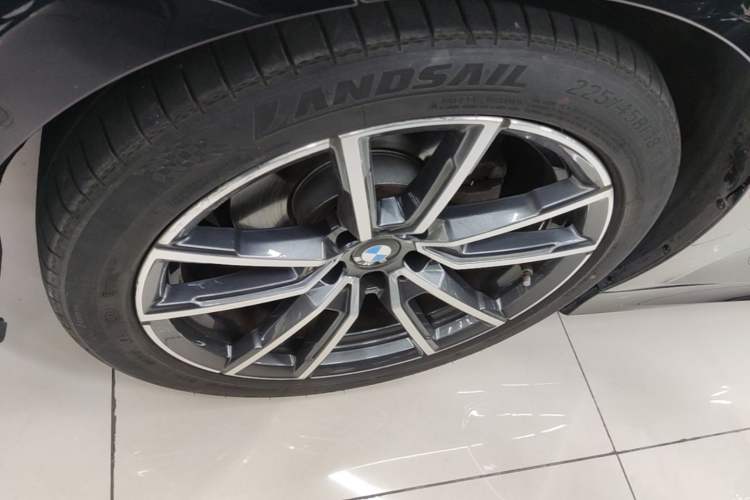 Used BMW 3 Series 2020 Restyled 325Li M Sport Package Left Front Wheel Hub