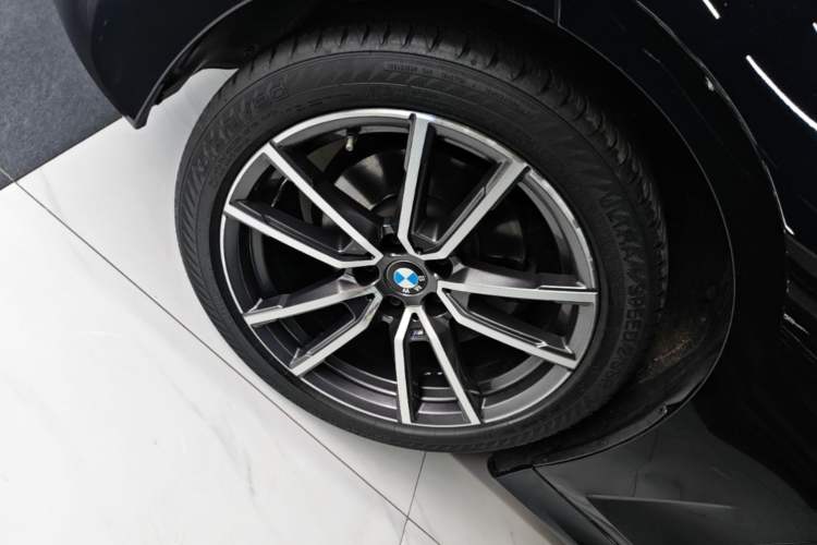 Used BMW 3 Series 2020 Restyled 325Li M Sport Package Left Front Wheel Hub