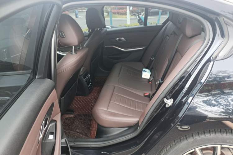 Used BMW 3 Series 2020 Facelifted 325i M Sport Package Left Rear Seat