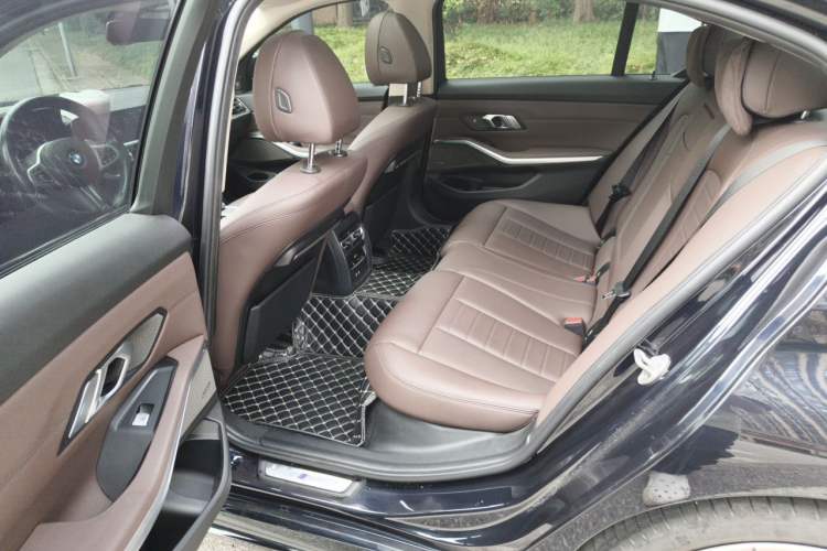 Used BMW 3 Series 2020 Facelifted 325Li M Sport Night Edition Package Left Rear Seat
