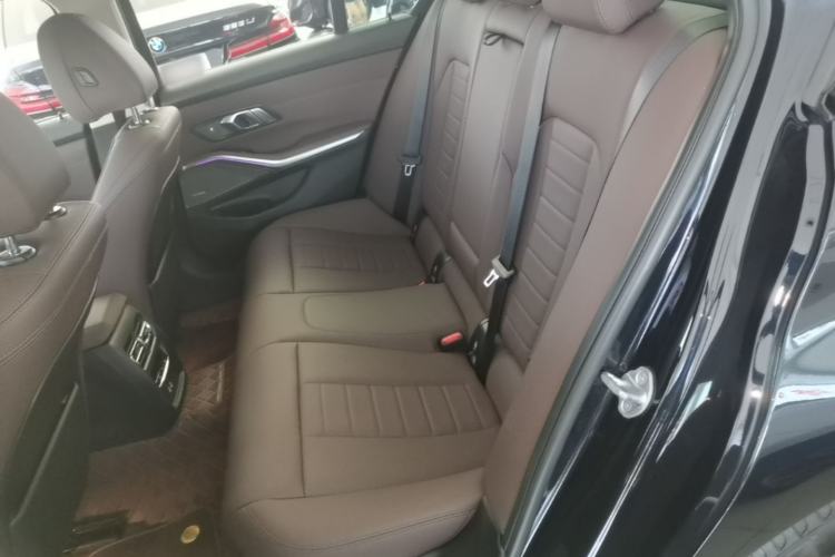 Used BMW 3 Series 2020 Restyled 325i M Sport Night Edition Package Left Rear Seat
