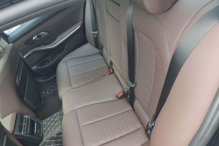 Used BMW 3 Series 2020 320Li M Sport Package Left Rear Seat