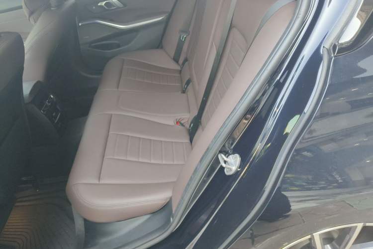 Used BMW 3 Series 2020 Restyled 325i M Sport Night Edition Package Left Rear Seat